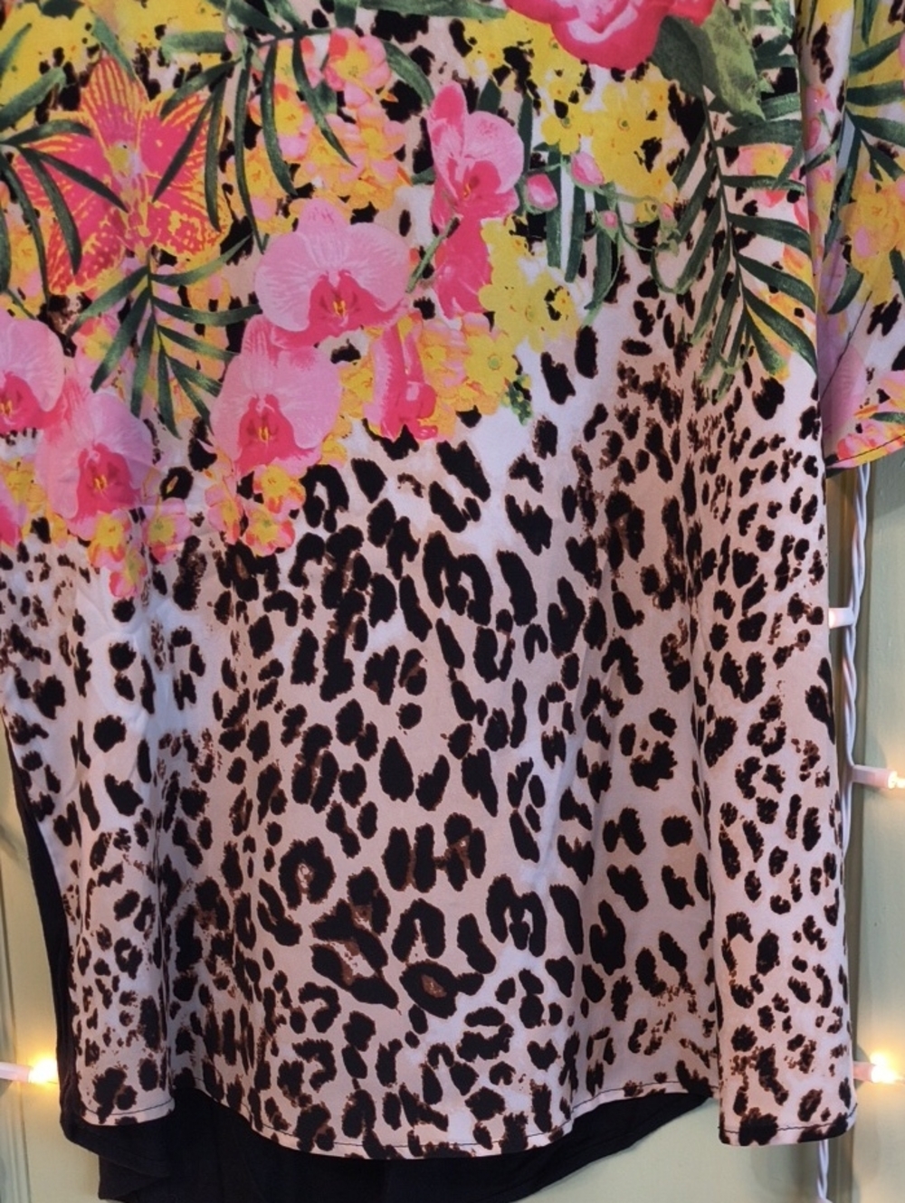 Women's Flowy Lightweight Floral Cheetah Pink Black Animal Top M - Picture 8 of 11